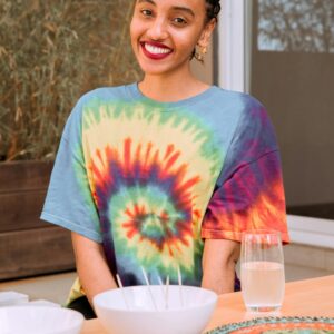 Minimalist Muse Cocok untuk kaos dengan desain minimalis dan elegan.